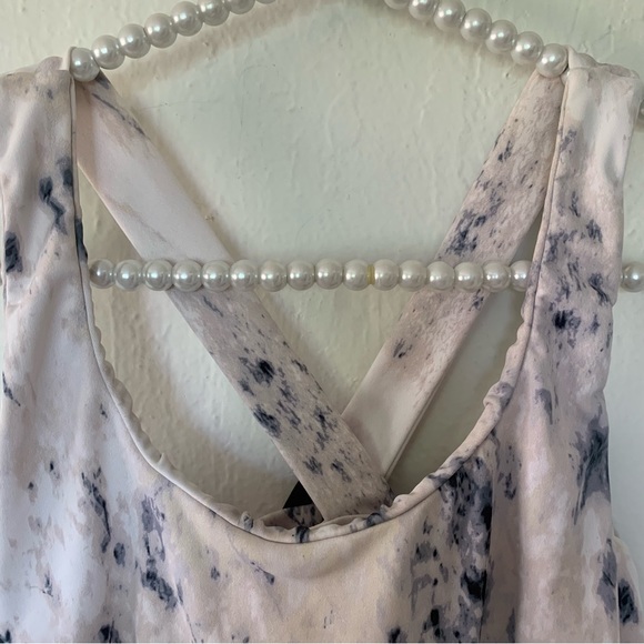 Strut-This Revolve Marble Tie Dye Criss Cross Back Sports Bra - Picture 3 of 6